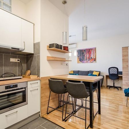 Bpr Blue Paradise Apartment With A/C 부다페스트 외부 사진
