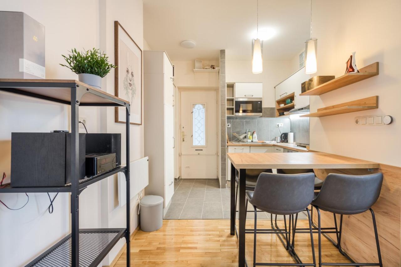 Bpr Blue Paradise Apartment With A/C 부다페스트 외부 사진